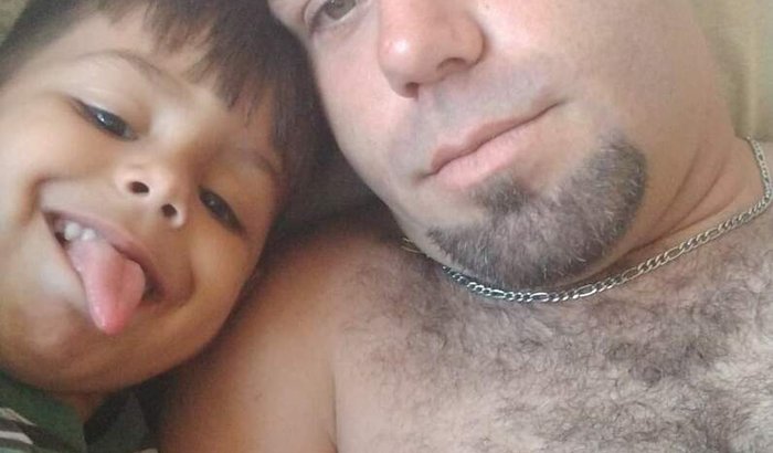 Vídeo game para meu filho que está até com febre e não come a 2 dias e só fala no vídeo game