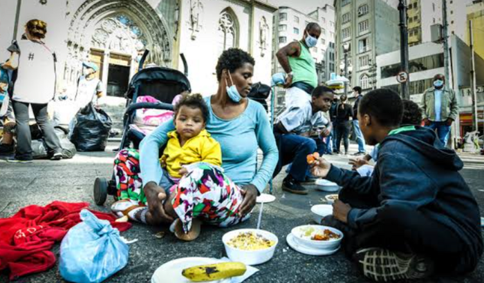 Ajudando pessoas a se tornarem melhor que ontem 