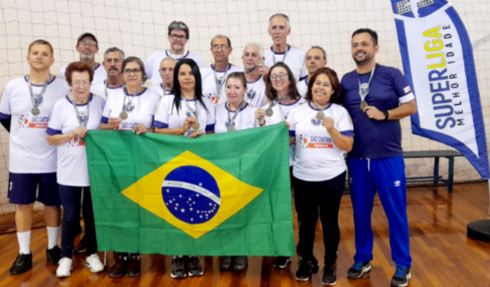 Melhor Idade no Sul-americano de vôlei adaptado newcom