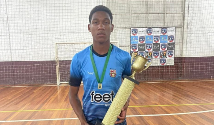 Ajuda para comprar bolas coletes material esportivo