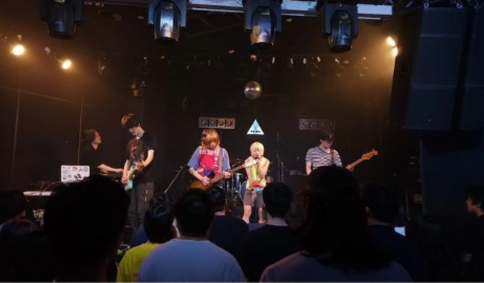 What's left for me to go to South Korea in December and see Asian Glow in irl