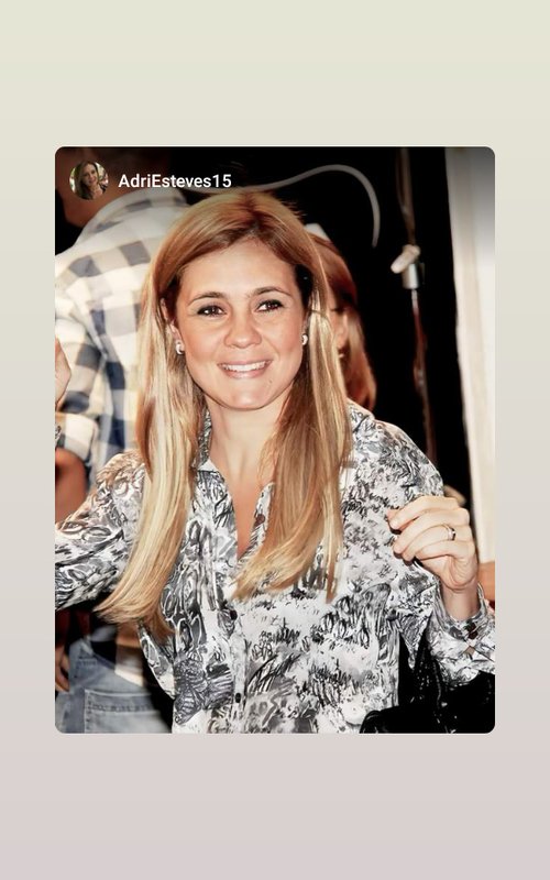 Atriz Adriana Esteves não vai mais trabalhar vocês ajuda doar dinheiro para minhas vaquinhas 