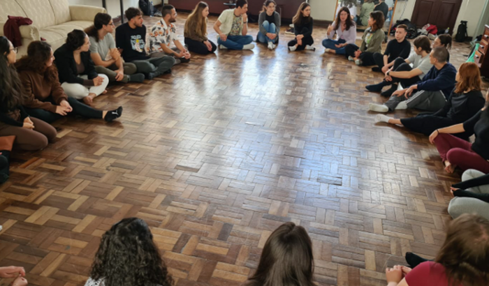 Ajude a CIA de Teatro do Direito UFPR - INSOLITOS 