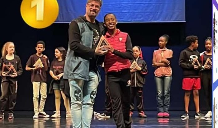 Ajude a Kamilly a participar do festival