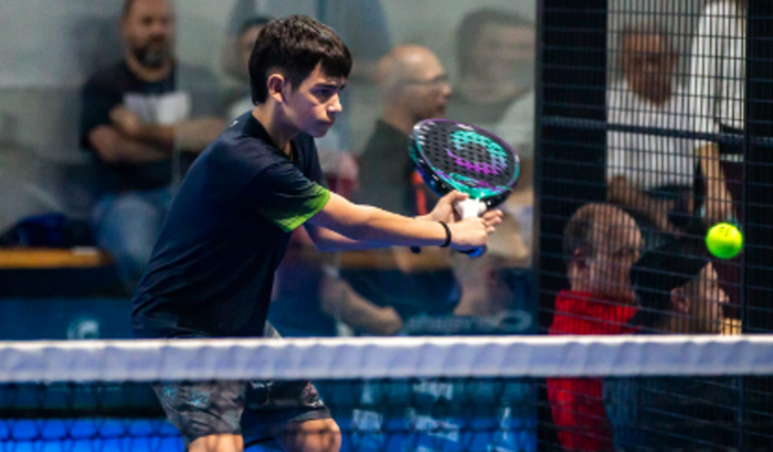 Ajude o Henrique a jogar o Mundial de Menores de Padel 