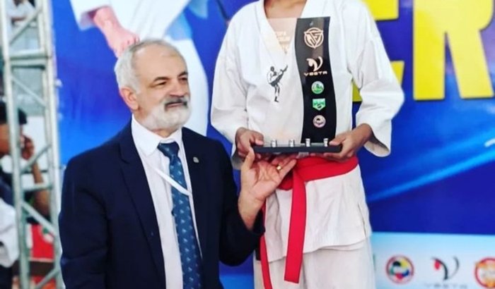 AJUDEM O ATLETA A IR COMPETIR NO CAMPEONATO BRASILEIRO DE KARATE EM SAO PAULO