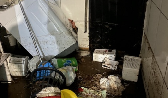 Casa atingida pela chuva