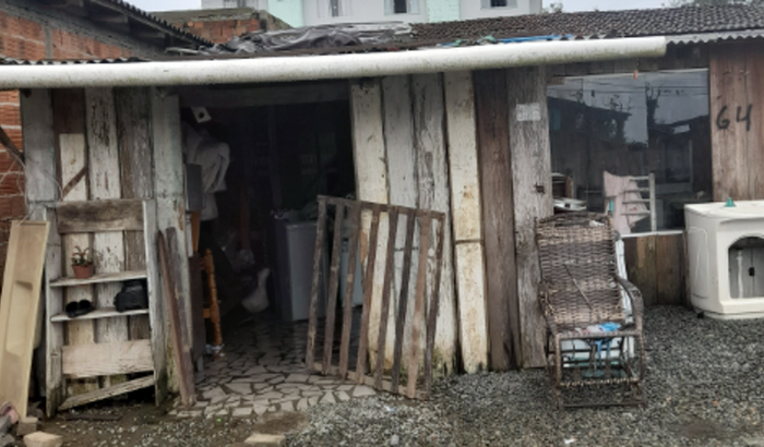 Reforma telhado fortes chuvas em SC