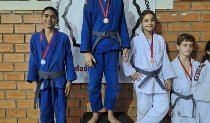 Ajudem um atleta chegar no pódio 