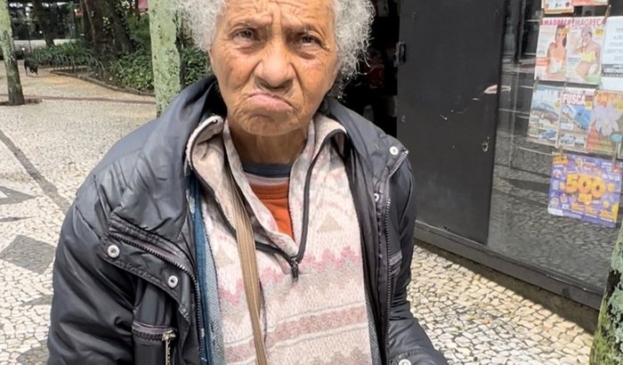 Vamos ajudar essa senhora