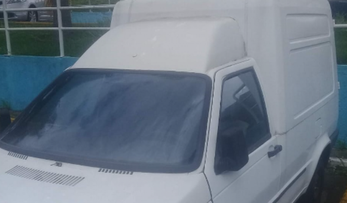 Ajuda arrumar carro pra buscar doações!