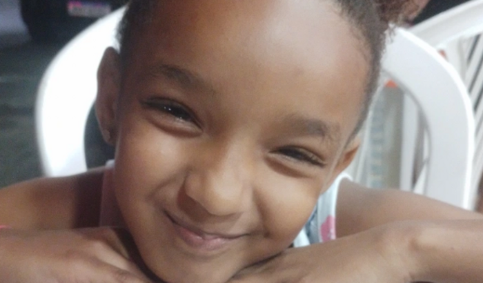 Deixa as crianças brincar.