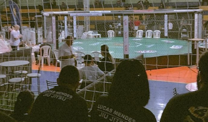 Meu sonho ser lutador e no momento não tenho condições para competir 