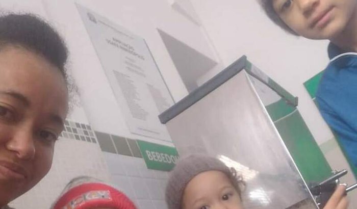 Ajuda Mariana Silva Matos e Filhos