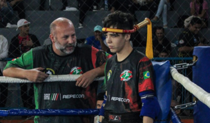 Ajuda para mundial na Tailândia 