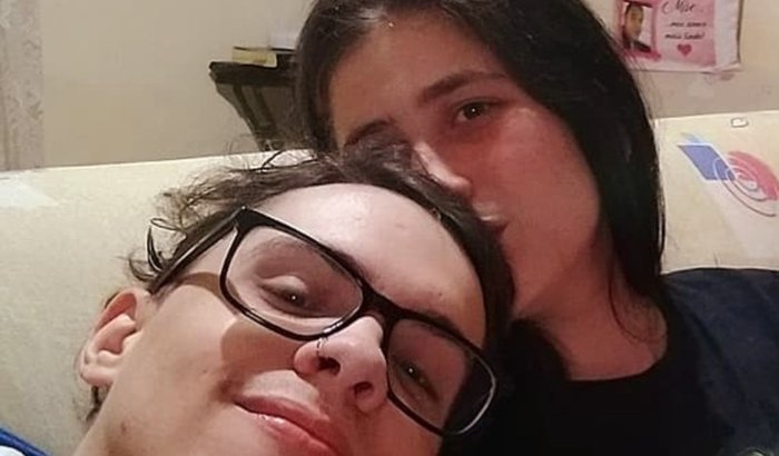 Ajuda para Rafael e Andressa
