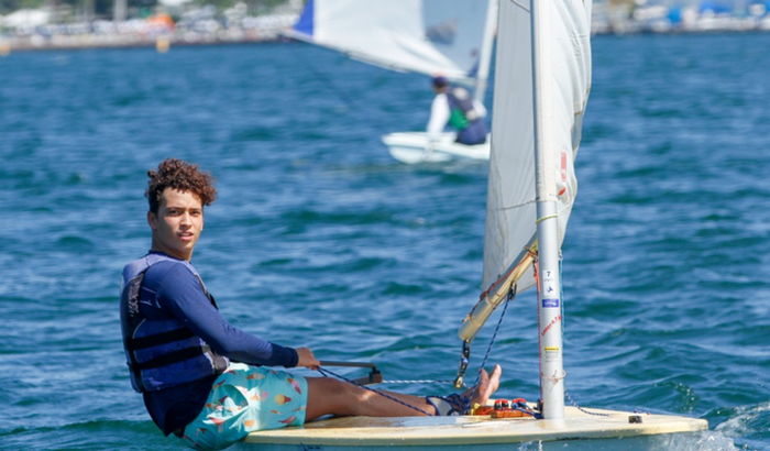 Compra de uma Vela ILCA 6 presente de aniversario Cauã