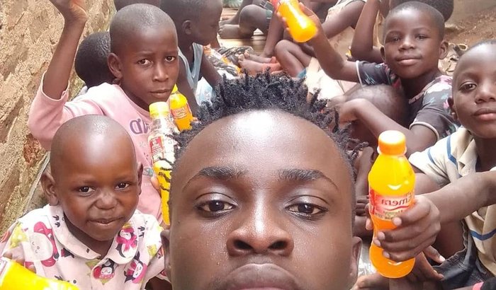 Crianças Órfãos (África-Uganda) 🇺🇬 