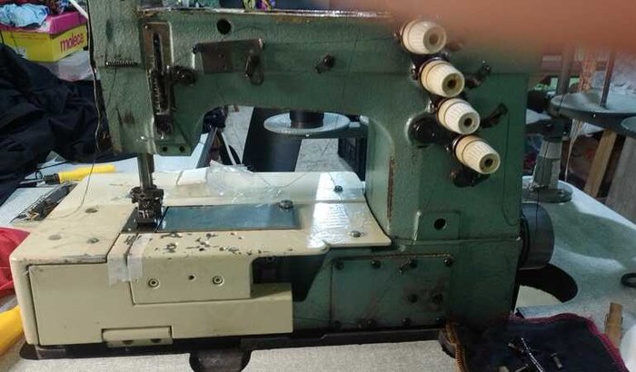 Crie essa vaquinha para pedir ajuda pra  conserta minhas máquinas de costura para poder trabalhar.