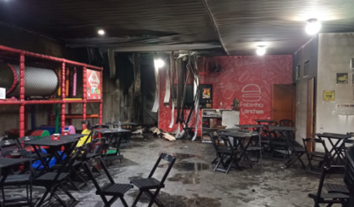  Em prol ao Fabinho lanches ( incêndio)