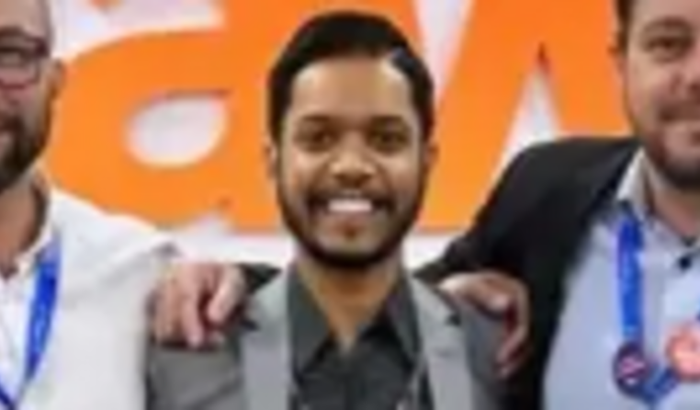 Celular novo para o Lucas Lemos