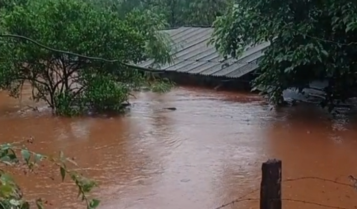 Construir casa da minha prima que rodo com a enchente 