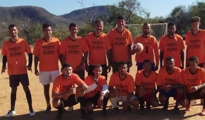 Revitalização do campo de futebol de São Domingos 