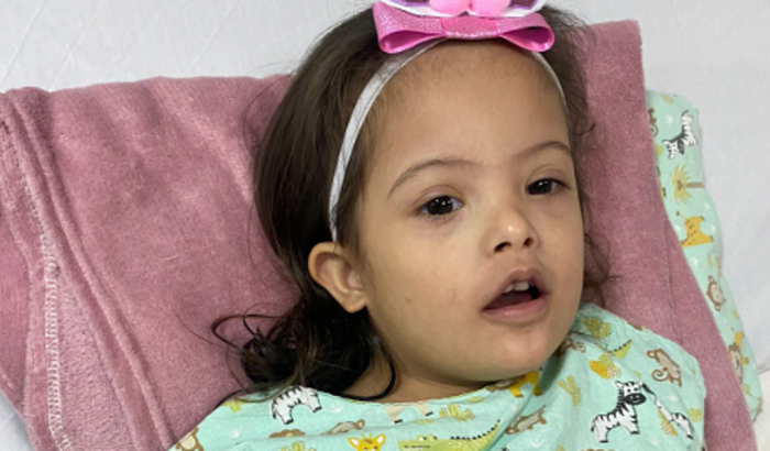 AJUDE A MARIA FERNANDA A FAZER SUA CIRURGIA