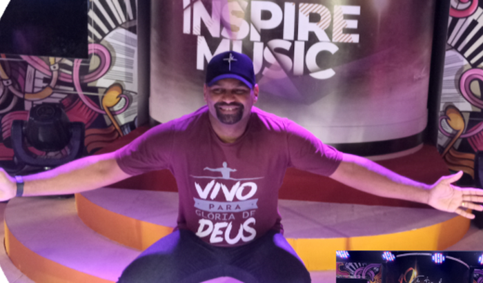 Produzir 2 louvores para ano que vem !!!