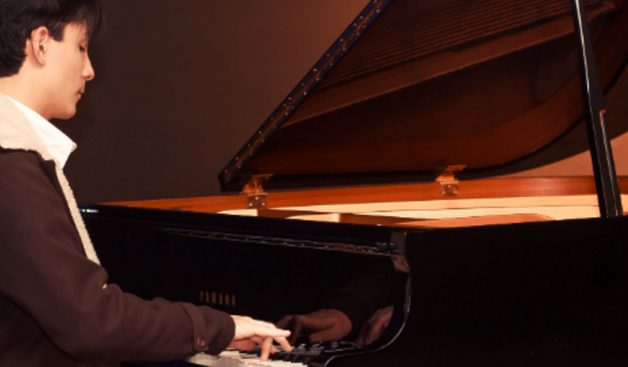 Um piano para Thiago