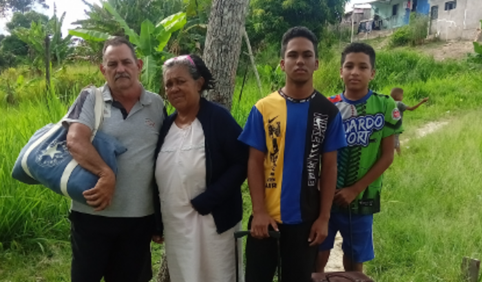 AJUDA PARA TRAZER A FAMILIA DA MINHA AMIGA VENEZUELANA