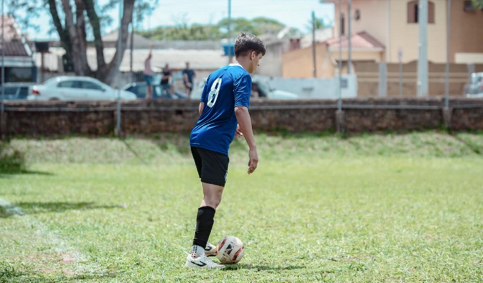 Ajuda para conseguir realizar meu sonho de virar jogador de futebol !!