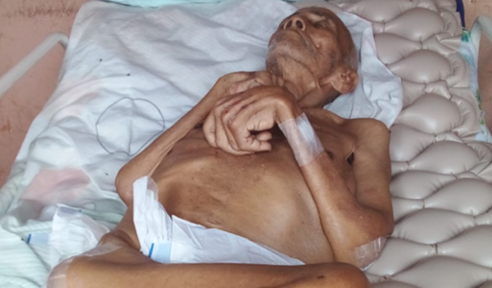 Ajude esse senhor para a compra de alimentos e itens de higiene