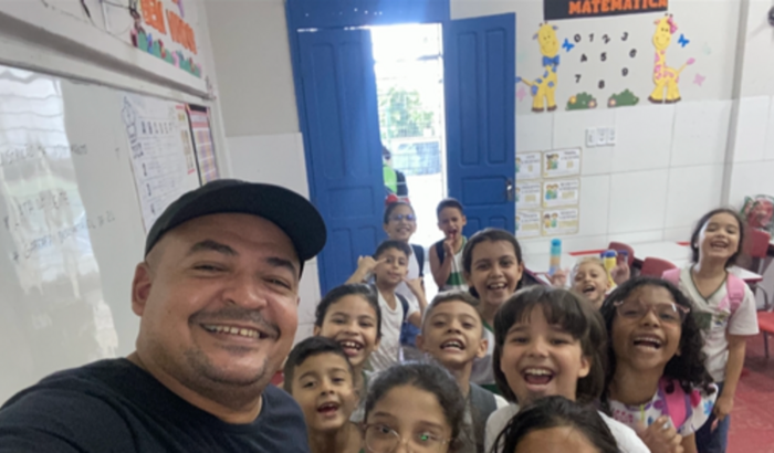 PRECISO COMPRAR O INSTRUMENTO MUSICAL PARA CONTINUAR TRABALHANDO