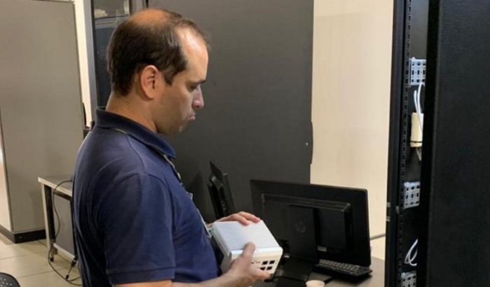 Ajude o Ed a pagar o 50 da Confra