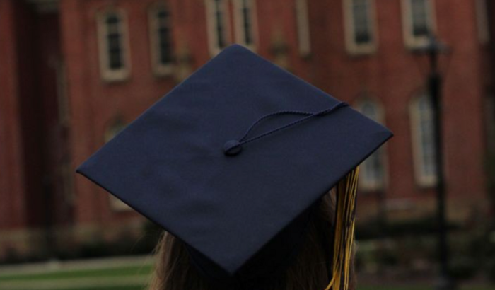 Me ajude a pagar a faculdade