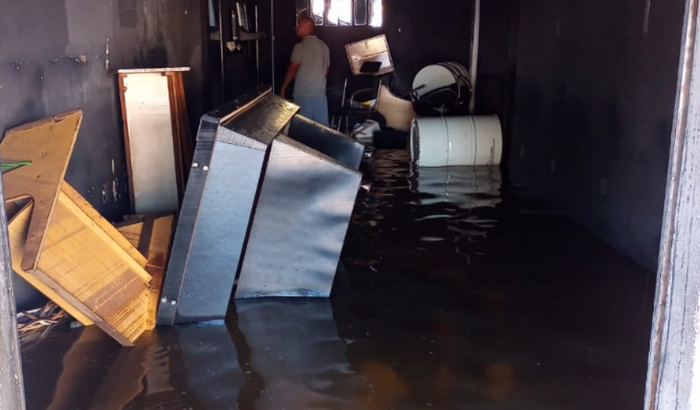 Ajuda para reerguer minha barbearia 