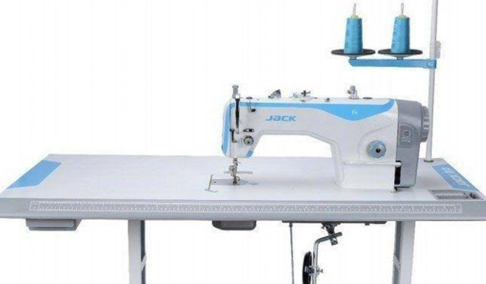 Com lesões no joelho e na coluna, ajude Bete a trabalhar em casa