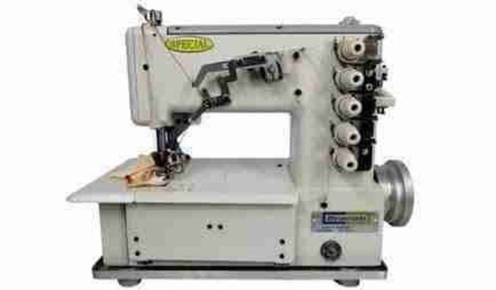 Galoneira para uma costureira trabalhar 