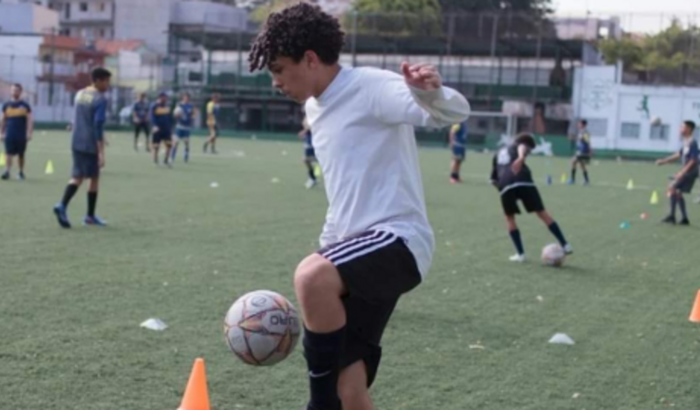 Sonho de jogar futebol