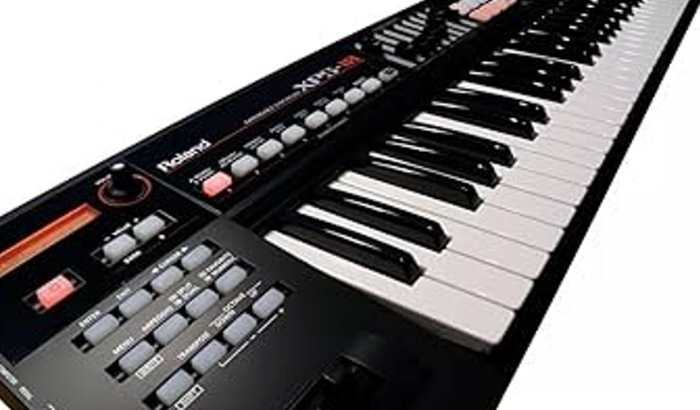 Ajude um tecladista de igreja