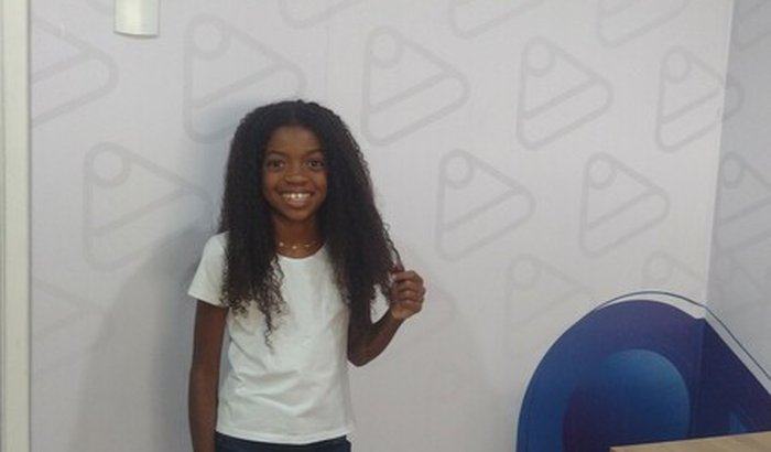 Ajuda no sonho da Luciele a se tornar uma grande modelo