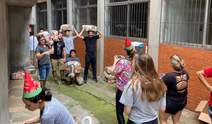 Ajuda para cestas básicas - famílias necessitadas