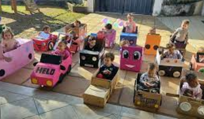 PROJETO PRESENTE E EVENTO DE NATAL DAS CRIANÇAS CRECHE EM POUSO ALEGRE 