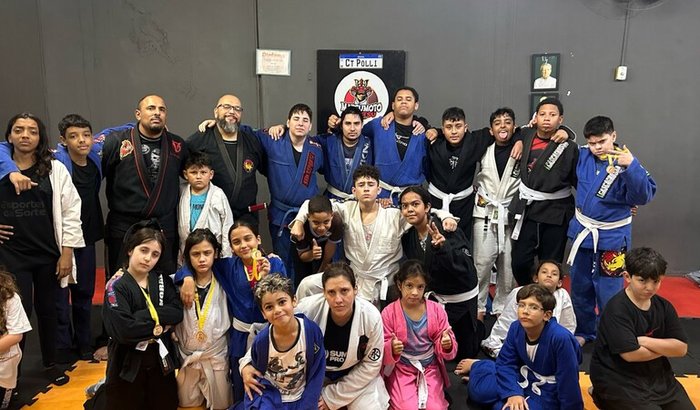 Ajuda para a reforma do CT Polli 