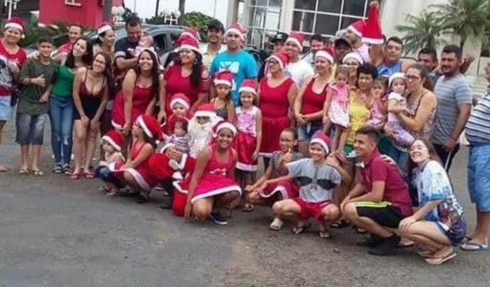 Natal solidário, Praia azul. FAÇA UMA CRIANÇA SORRIR !