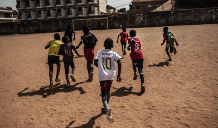 Ajuda para criar escolinha de futebol do Flamengo