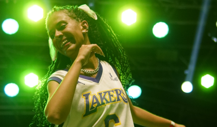 Ajude a dançarina a seguir seus sonhos!