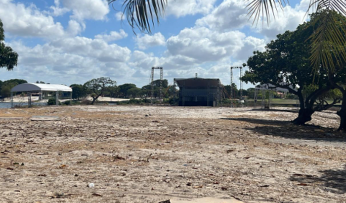 Ajuda a Shambhala Festival.