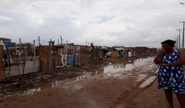 Mãe desempregada com filho doente ( Sustenta a casa)